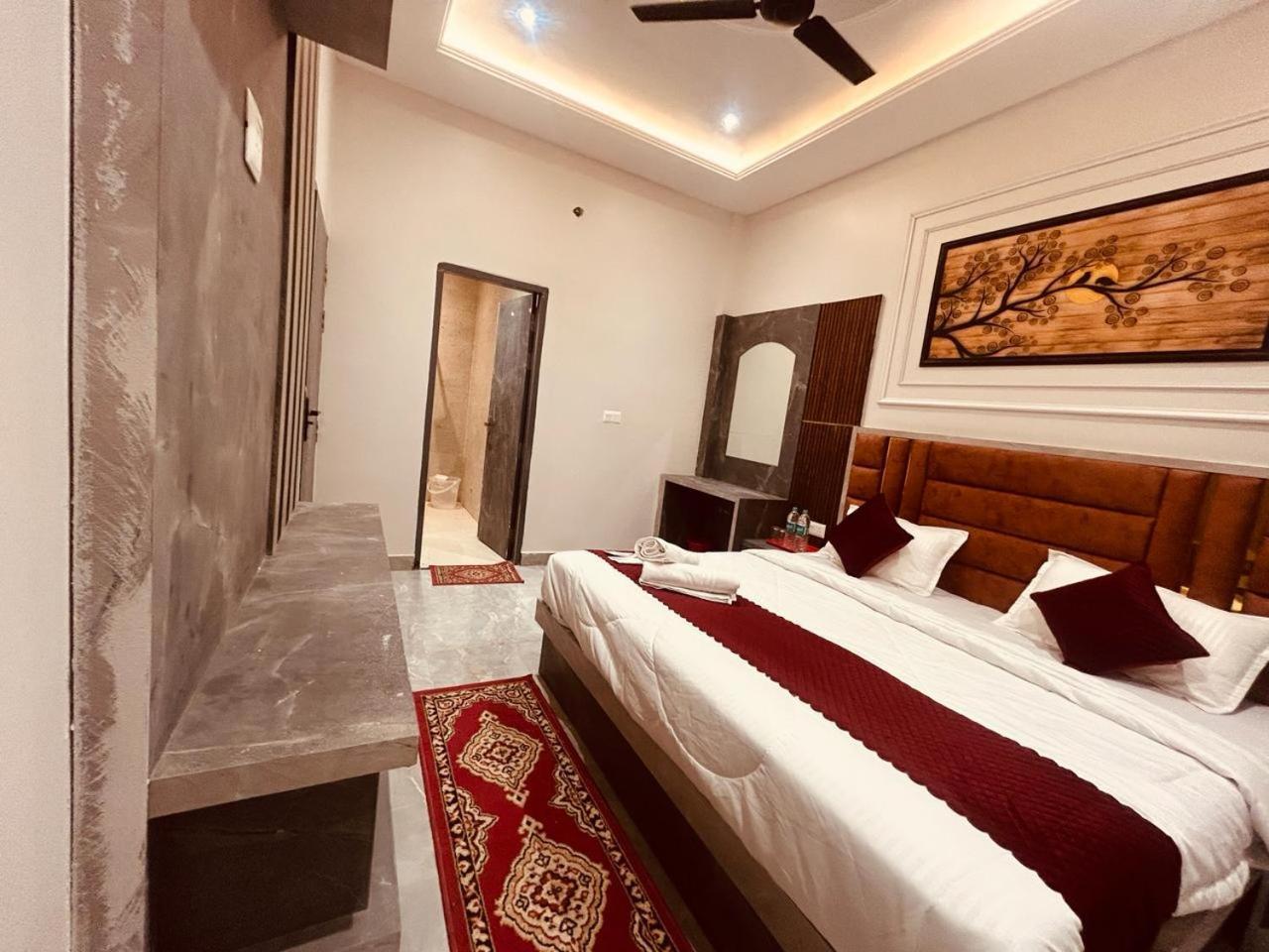 Wooibhotels The Solitaire Homestay Vrindavan
